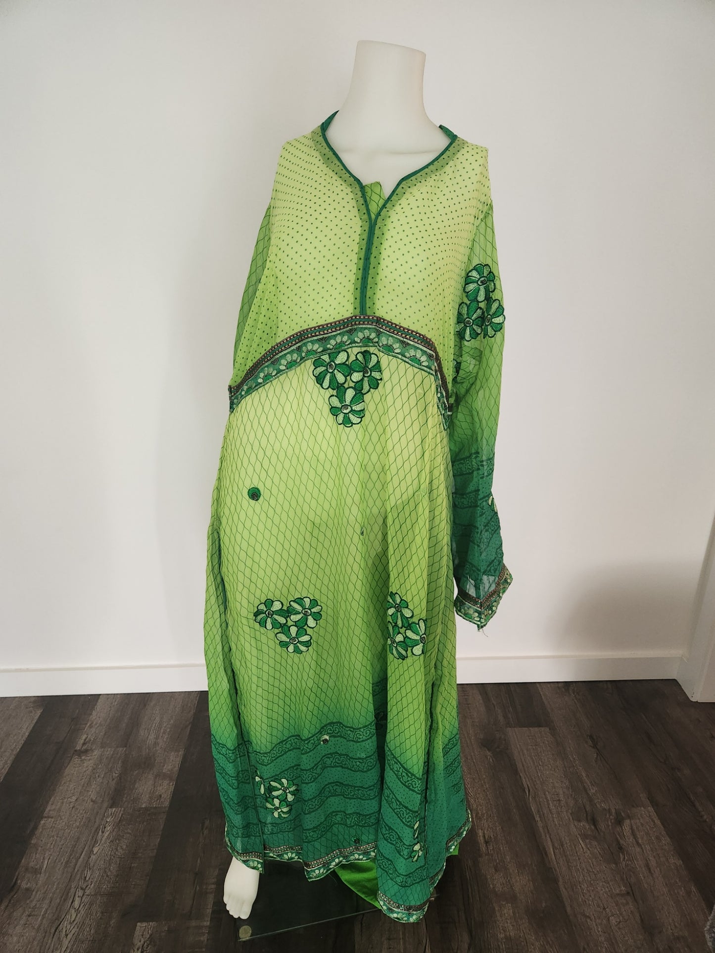 Traditional Outfit with matching Shawl