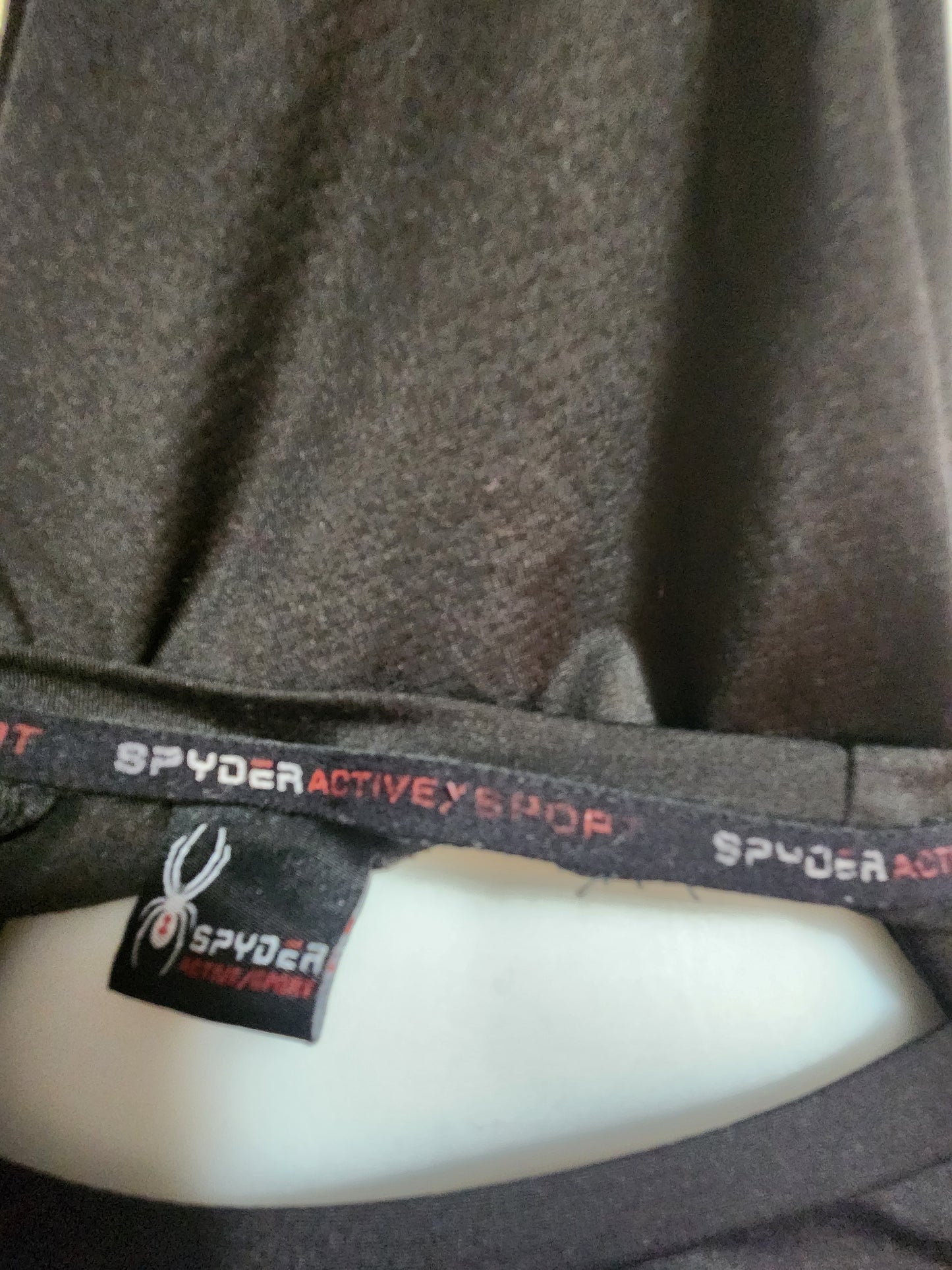 Spyder Activewear T-Shirt – XL