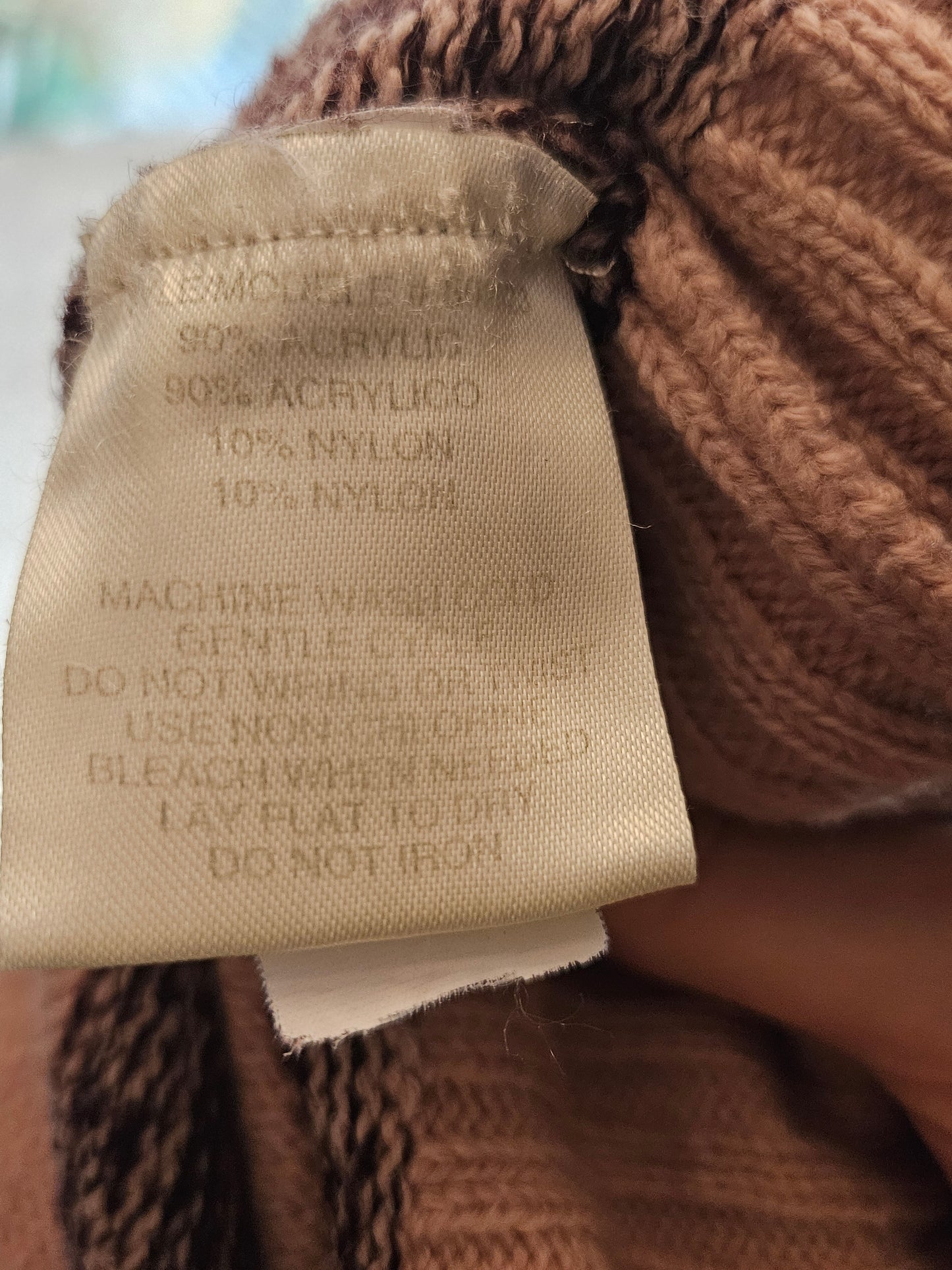 Urbanology Knit Sweater - L