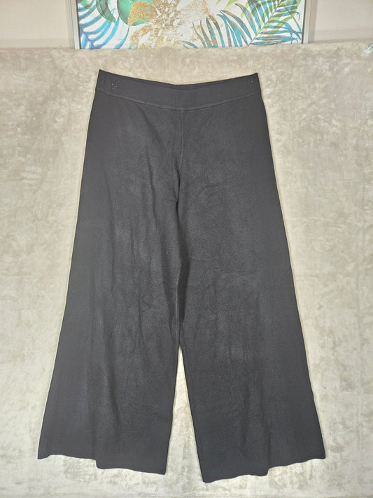 Splendid Lounge Set - Size L & XL