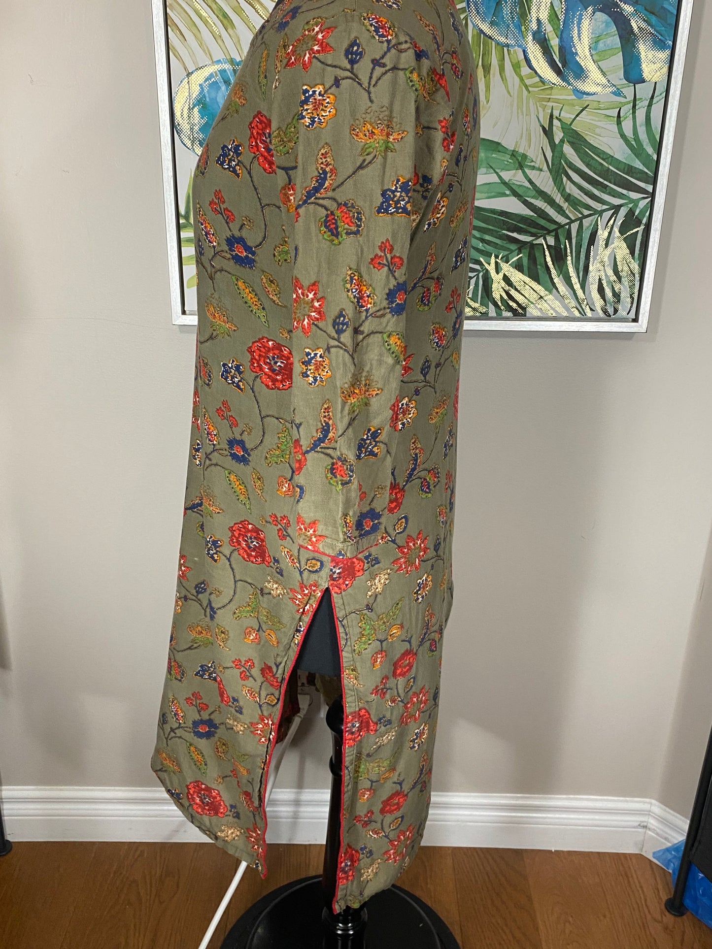 Flower Tunic - Size Medium