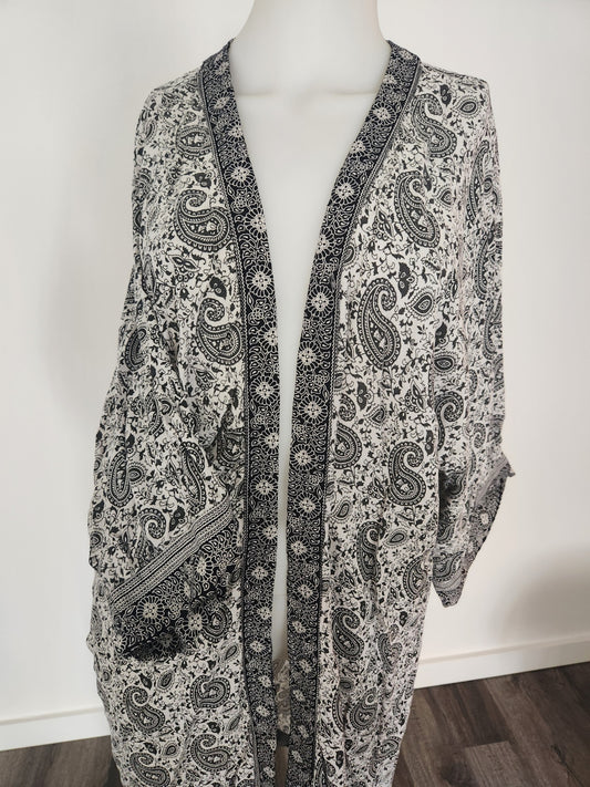 Twik Light-Weight Cardigan