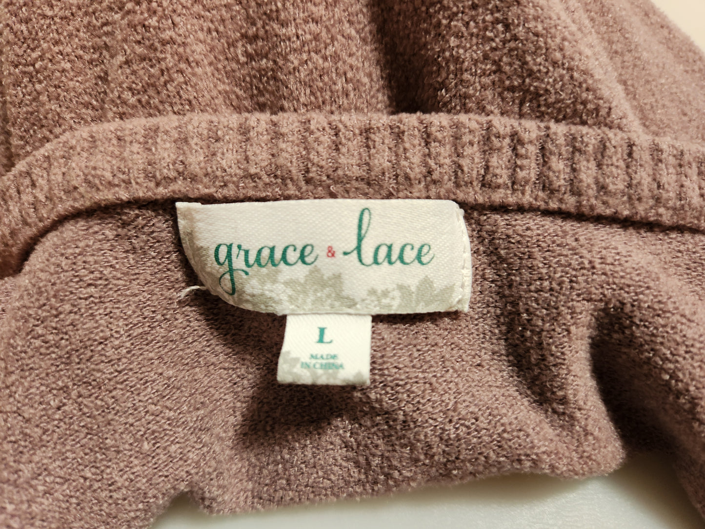 Grace & Lace Long Sleeve Sweater – Large