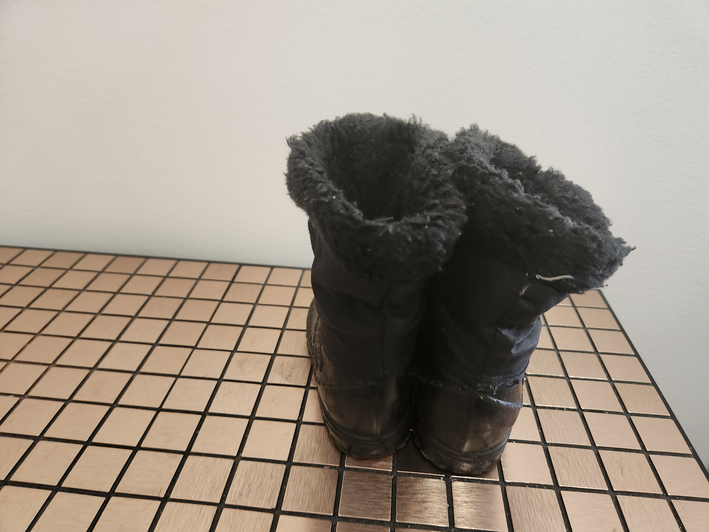 Kids Winter Boots - Size 7