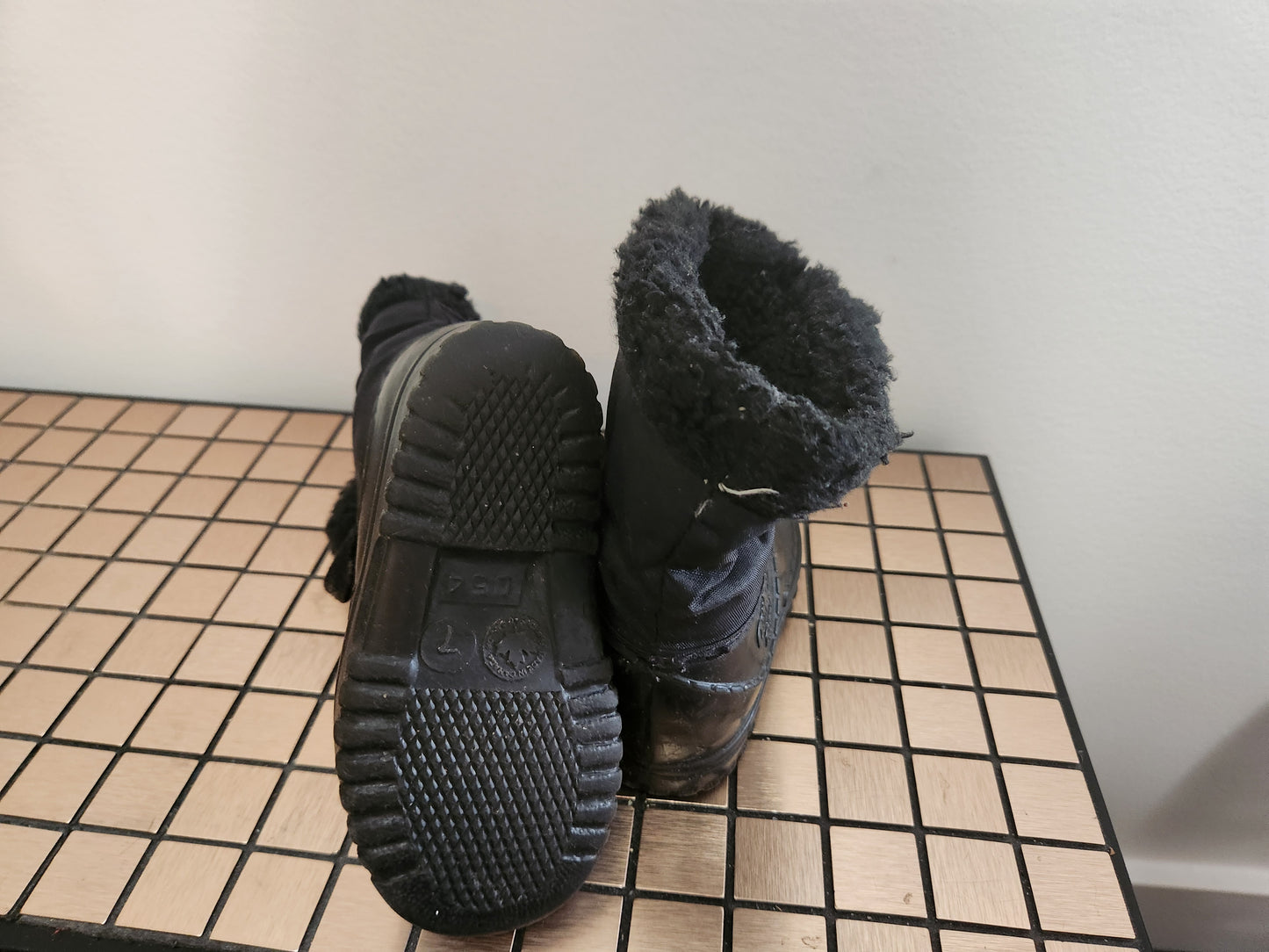 Kids Winter Boots - Size 7