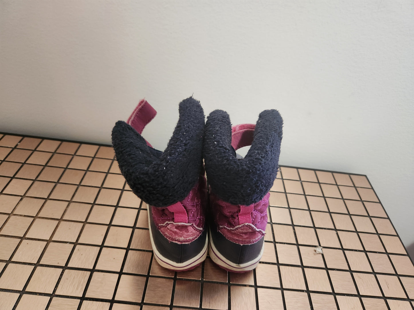 Girl's Size 8 Winter Boots