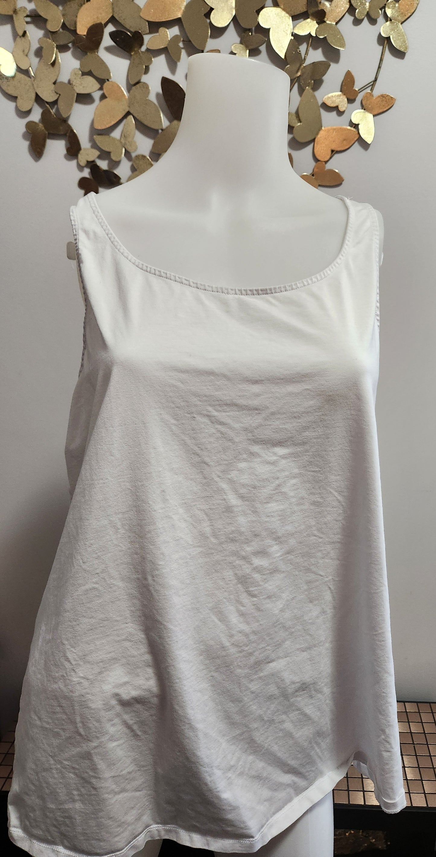 Laura Tank Top - Size XXL