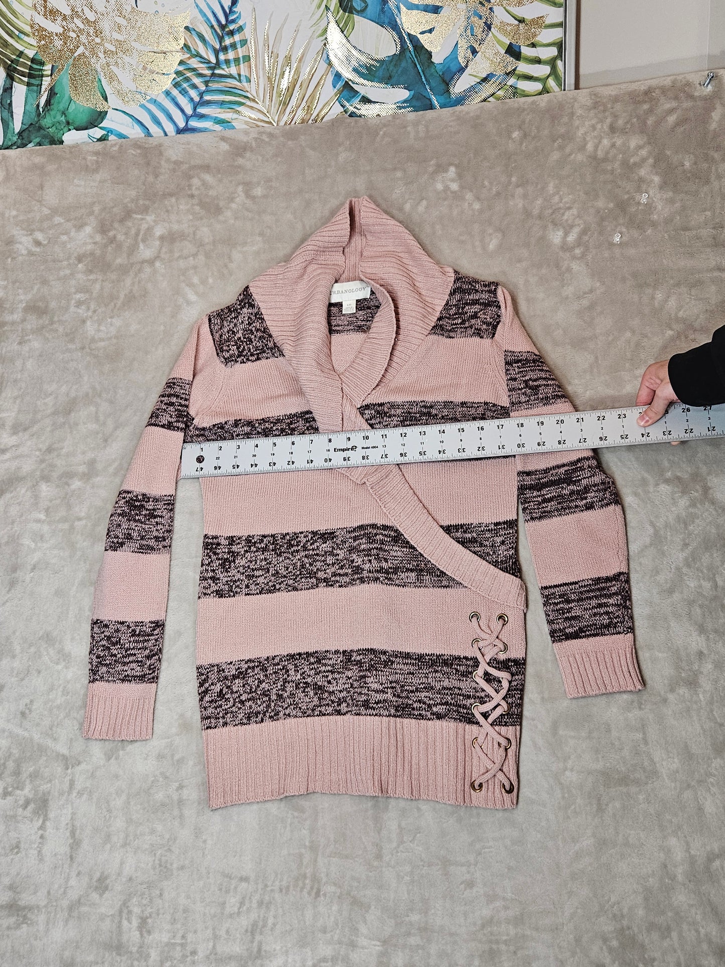 Urbanology Knit Sweater - L