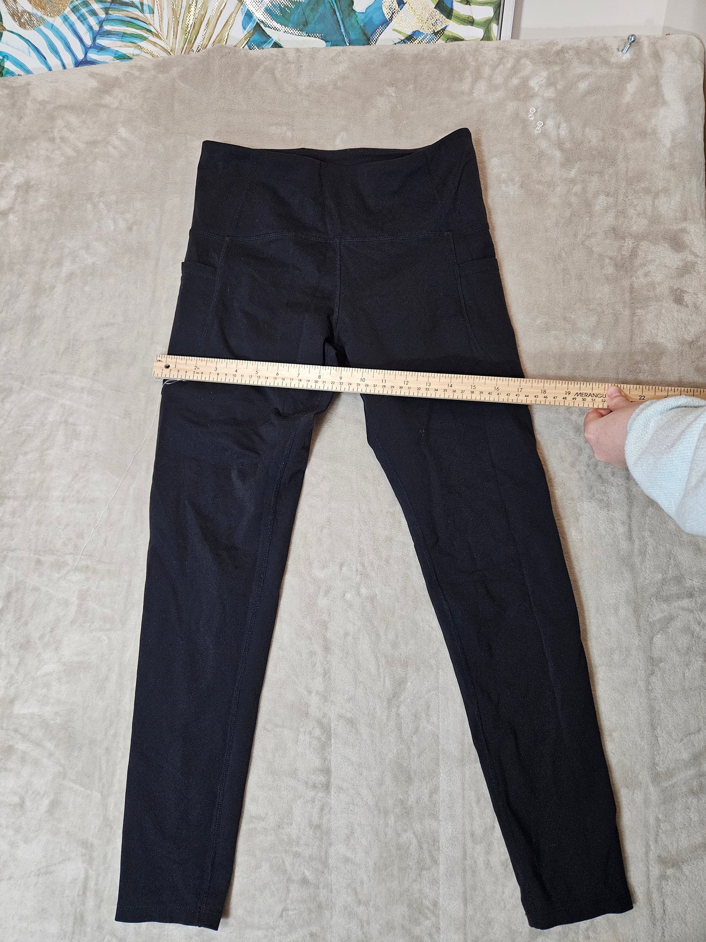 Tuff Athletics Leggings - Size Medium // With Pockets!