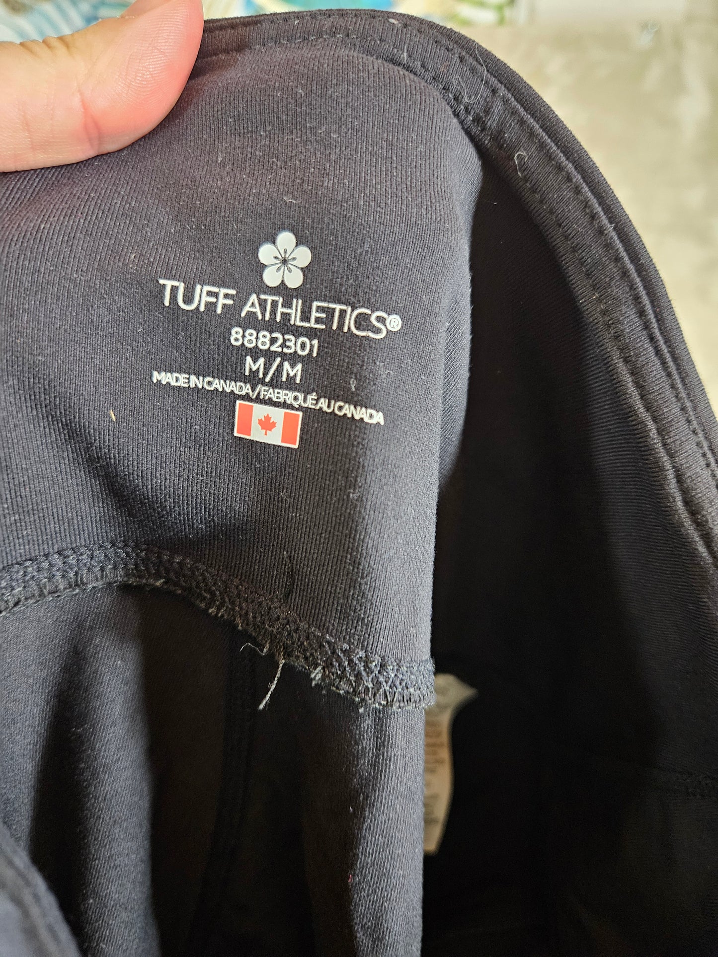 Tuff Athletics Leggings - Size Medium // With Pockets!