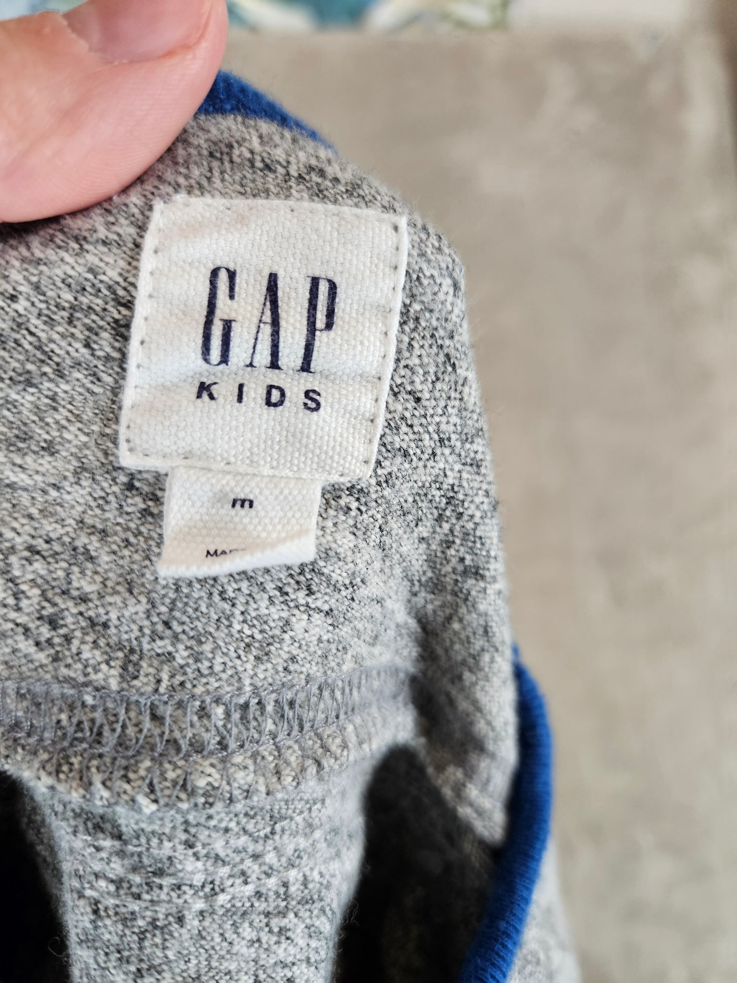 Gap Long Sleeve Boy's Top - Size M (Size 8-9)