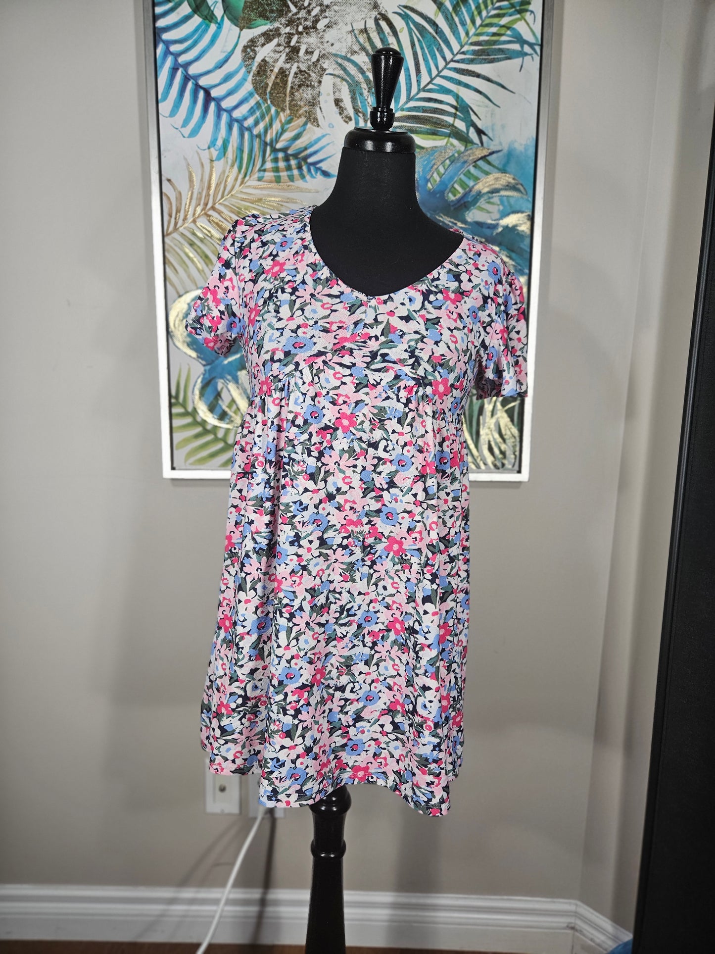 Ardene Flower T-shirt - Size Small