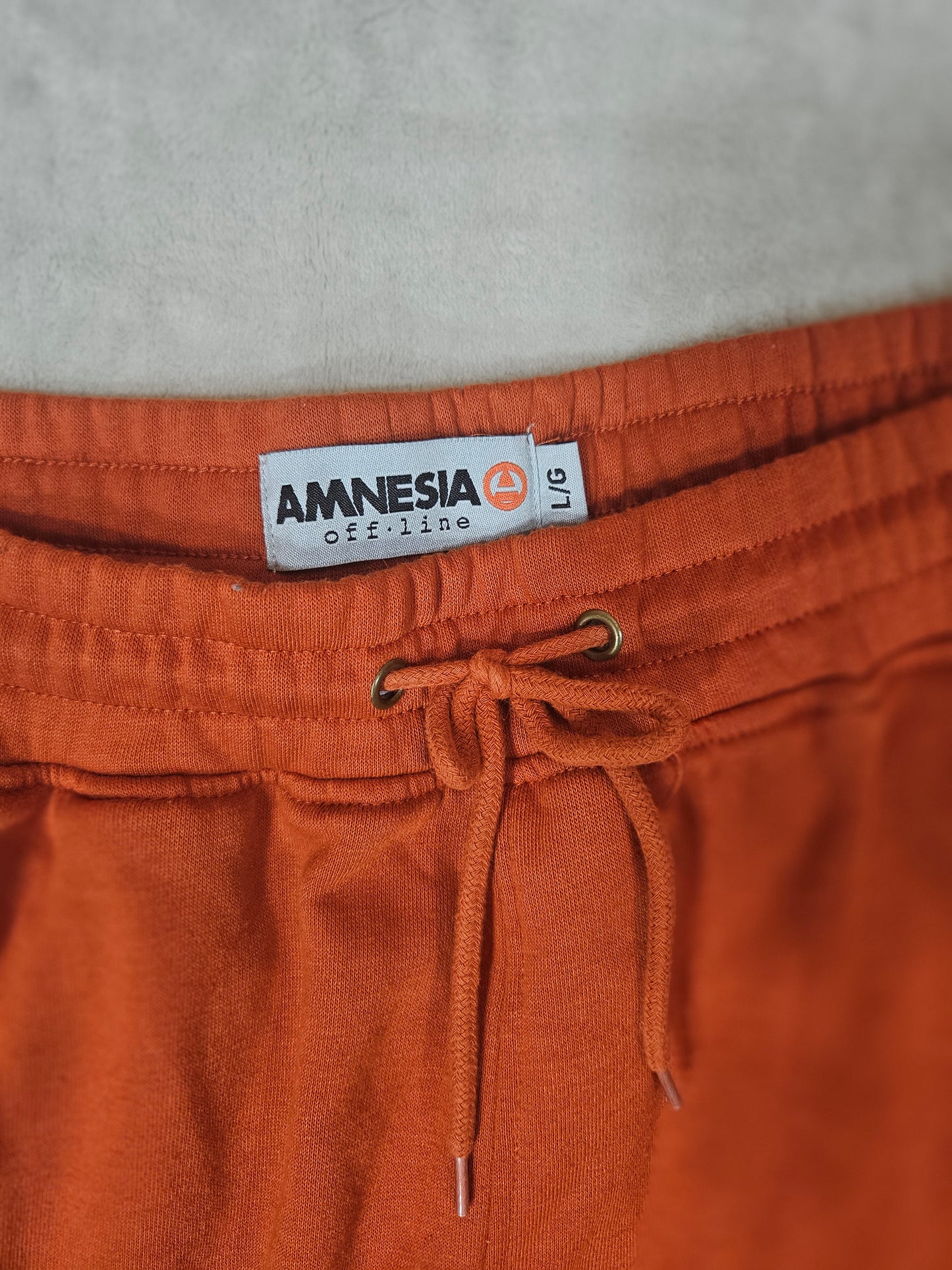 Amnesia Offline Hoodie & Pants - Size Medium