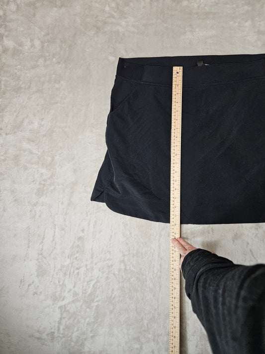 32 Degree Skort - Size XL