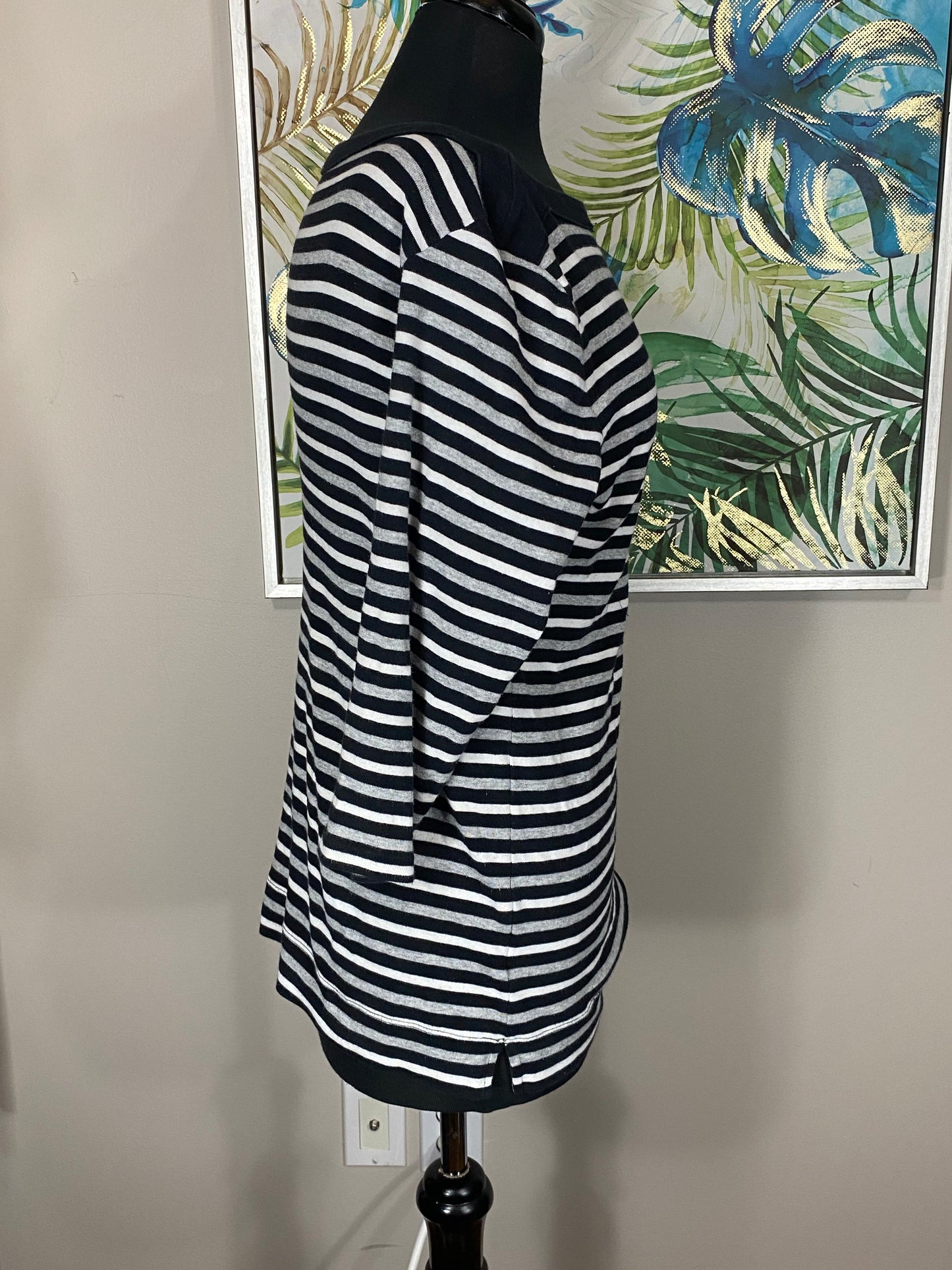 Long Sleeve Striped 3/4 Sleeve - Size Medium