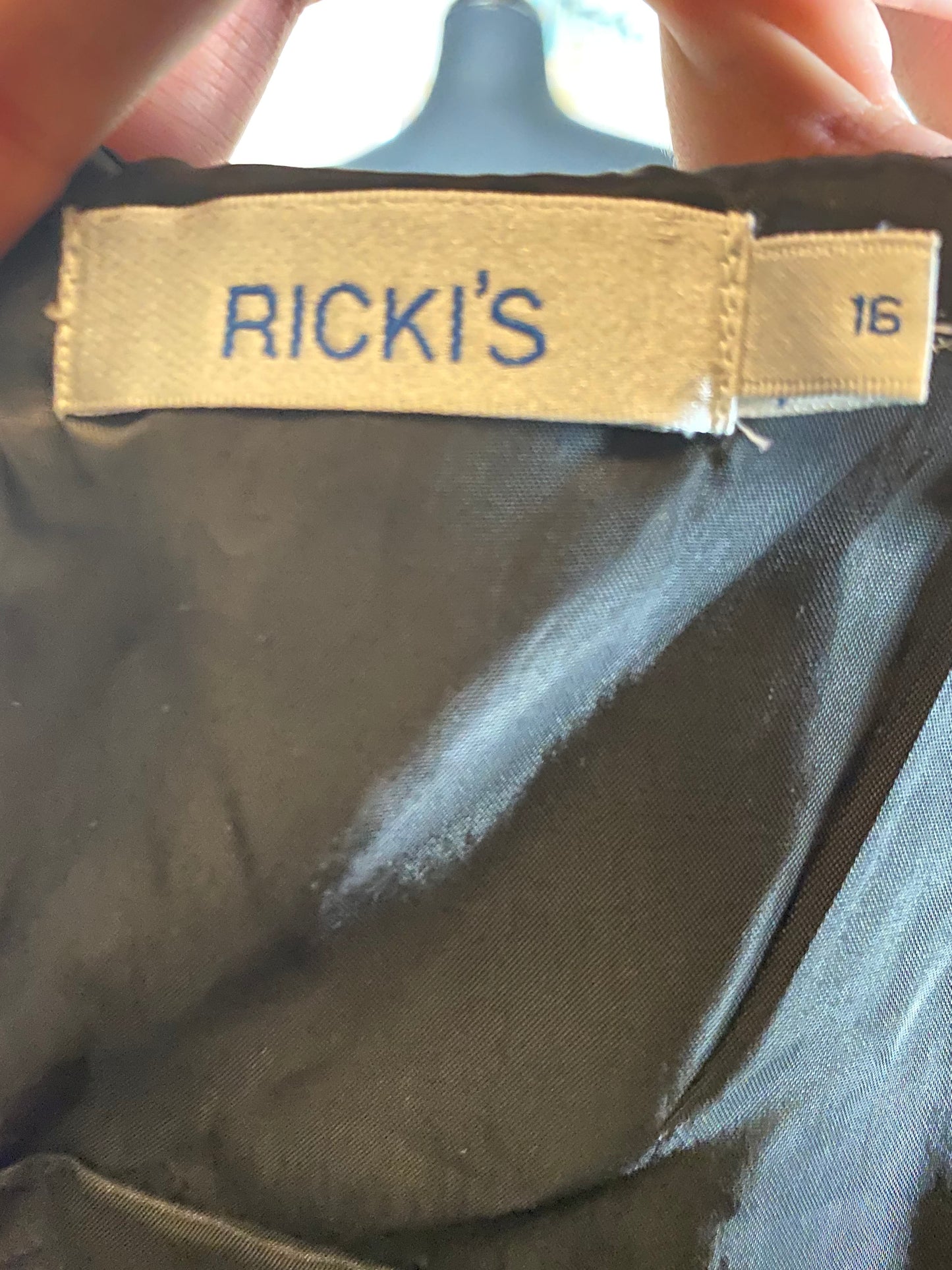 Ricki's Sleeveless Tunic - Size 16