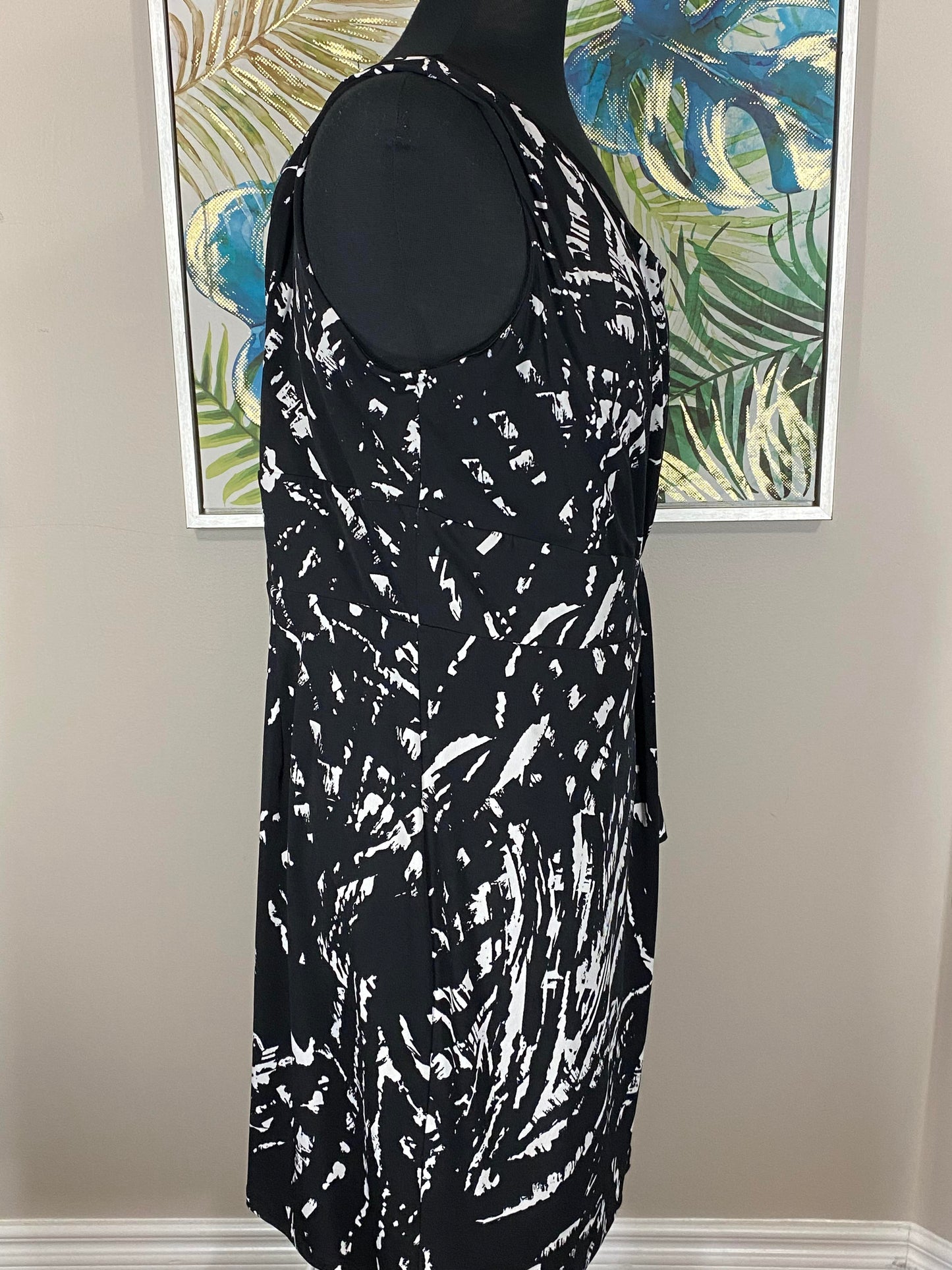 Cleo Sleeveless Tunic - Size 16