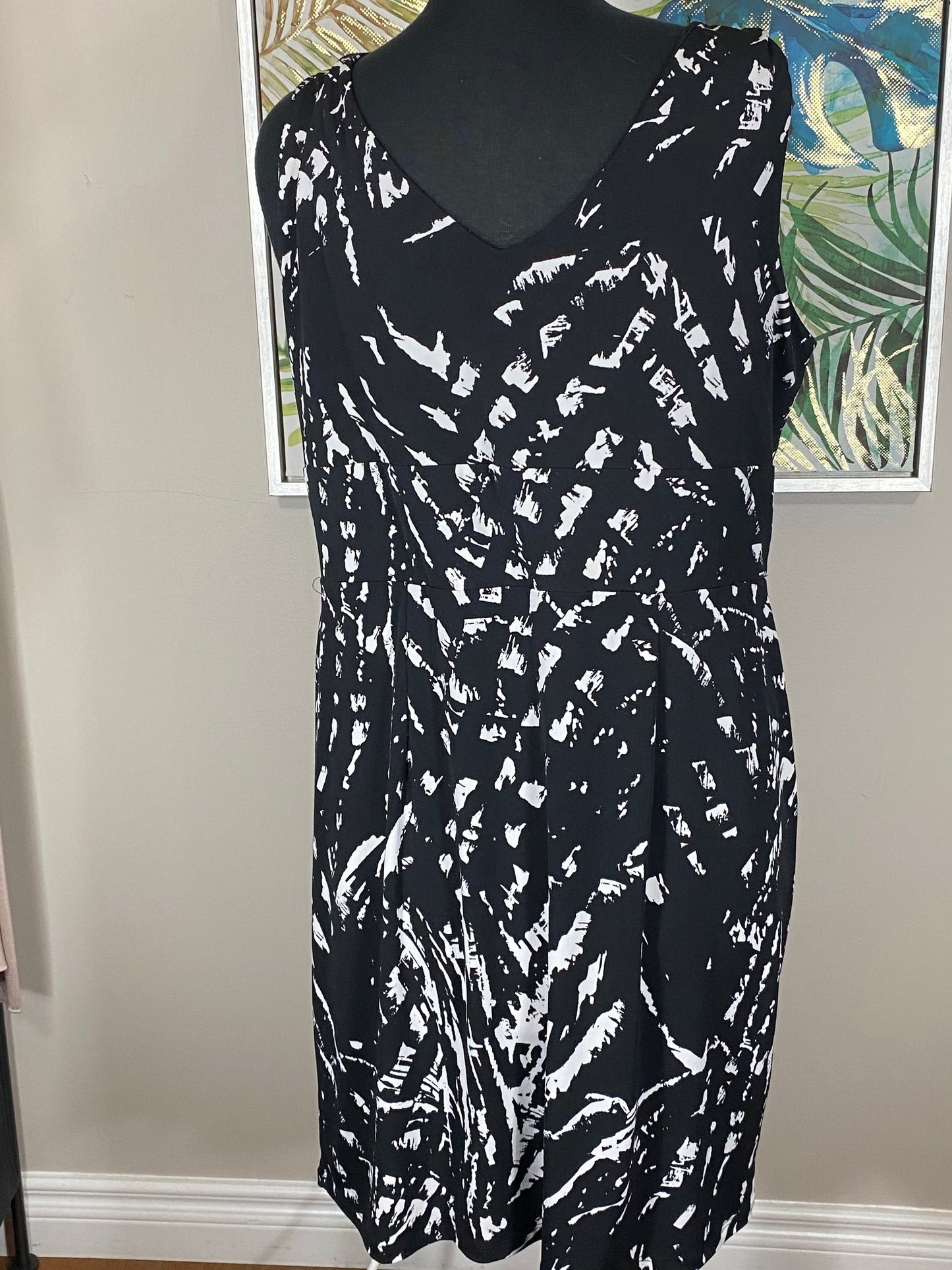 Cleo Sleeveless Tunic - Size 16